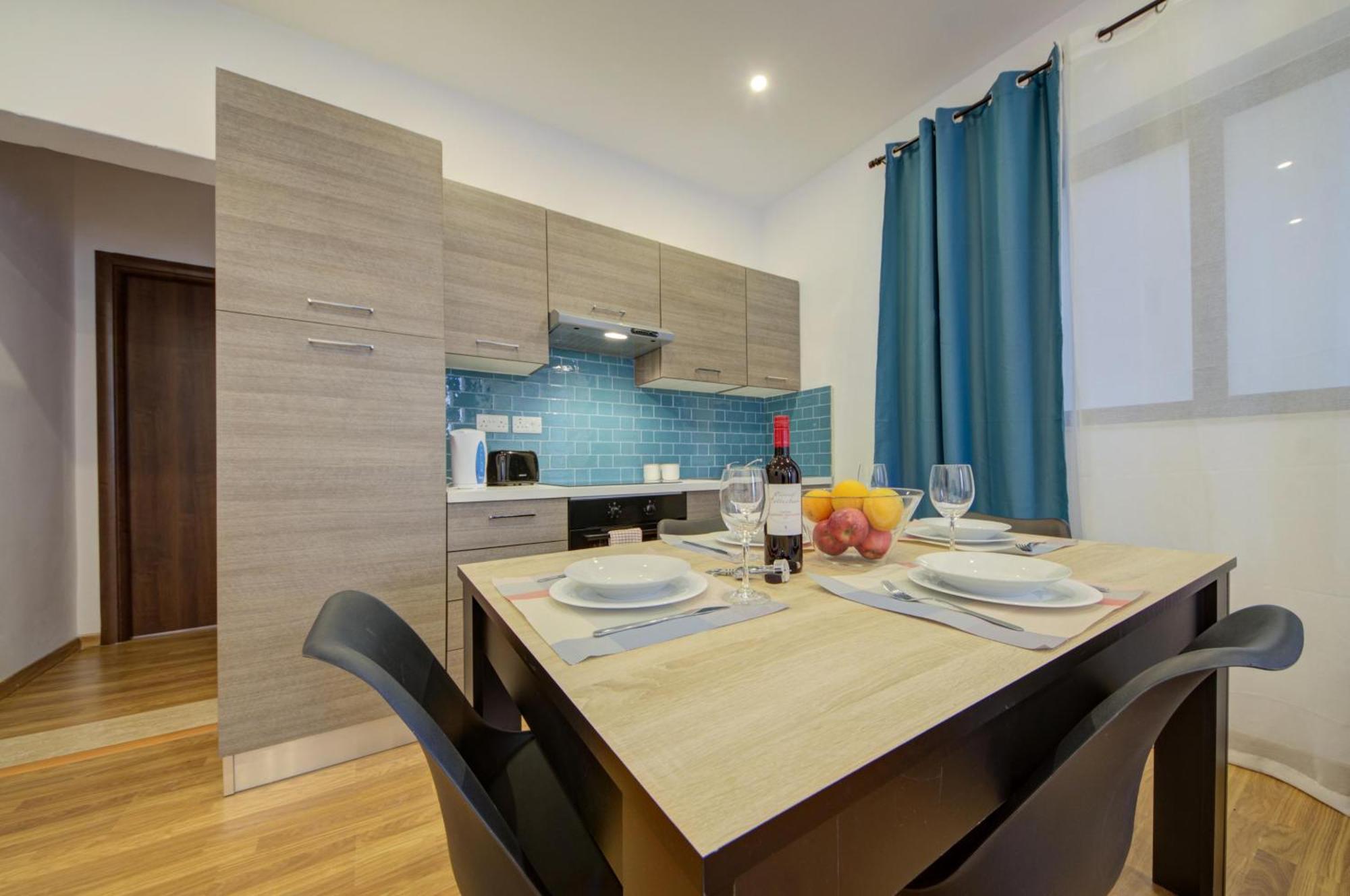 Centre By Shortletsmalta Apartment Sliema