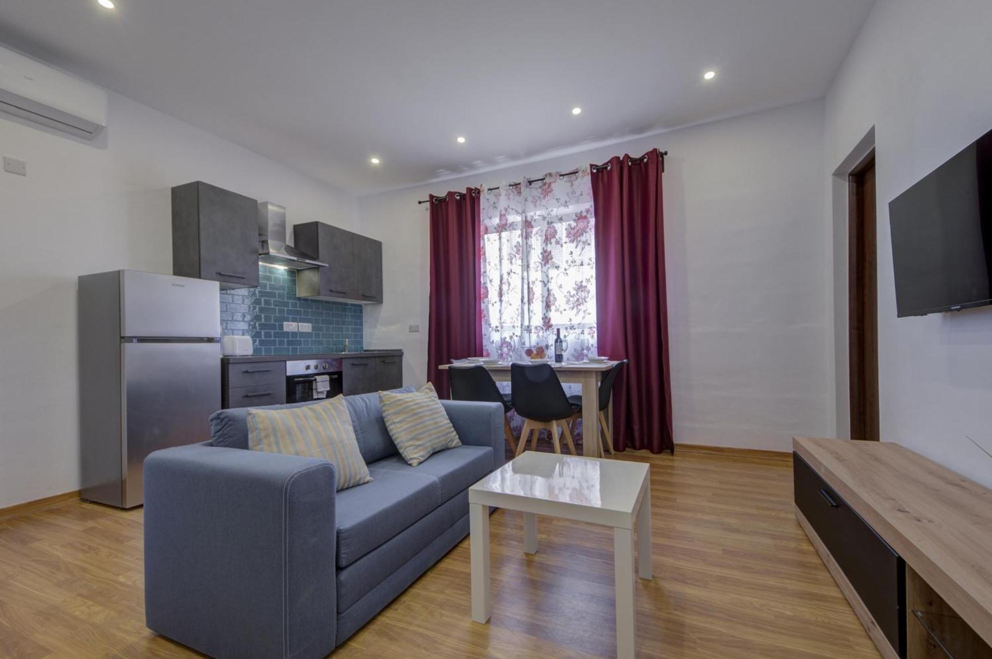 Centre By Shortletsmalta Sliema