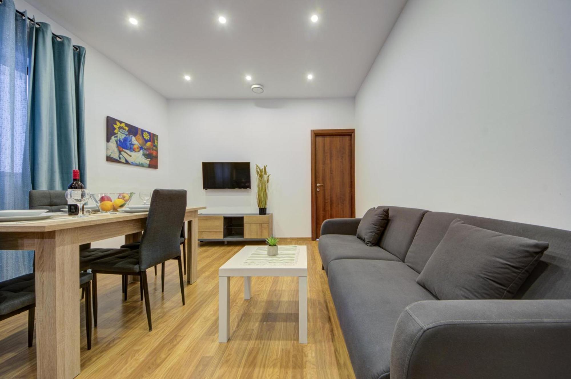 Centre By Shortletsmalta Apartment